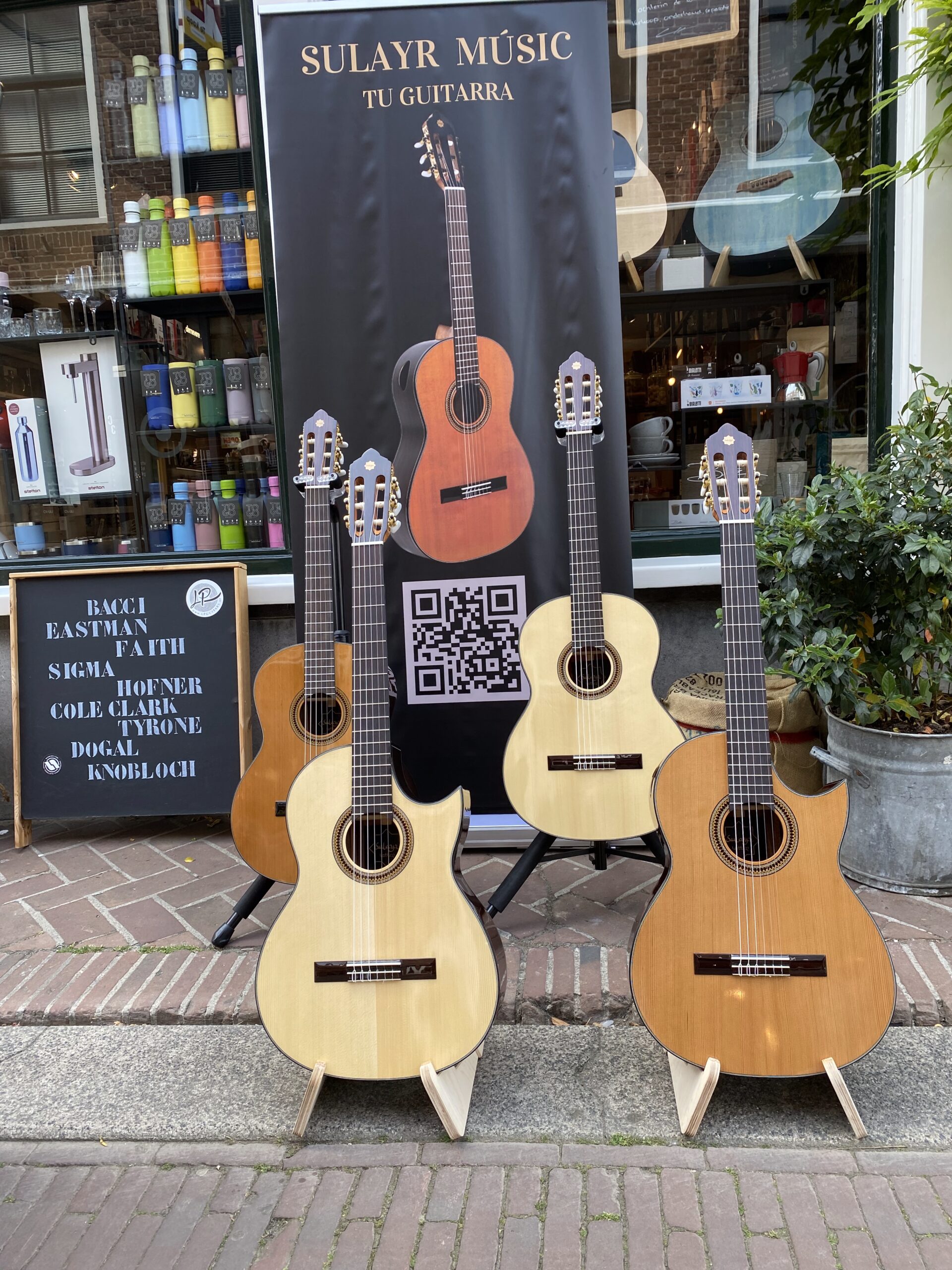 E8037B1E-0335-475C-B1C1-FDADC0F9DBA8